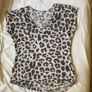 Leopard print short sleeve Express t-shirt